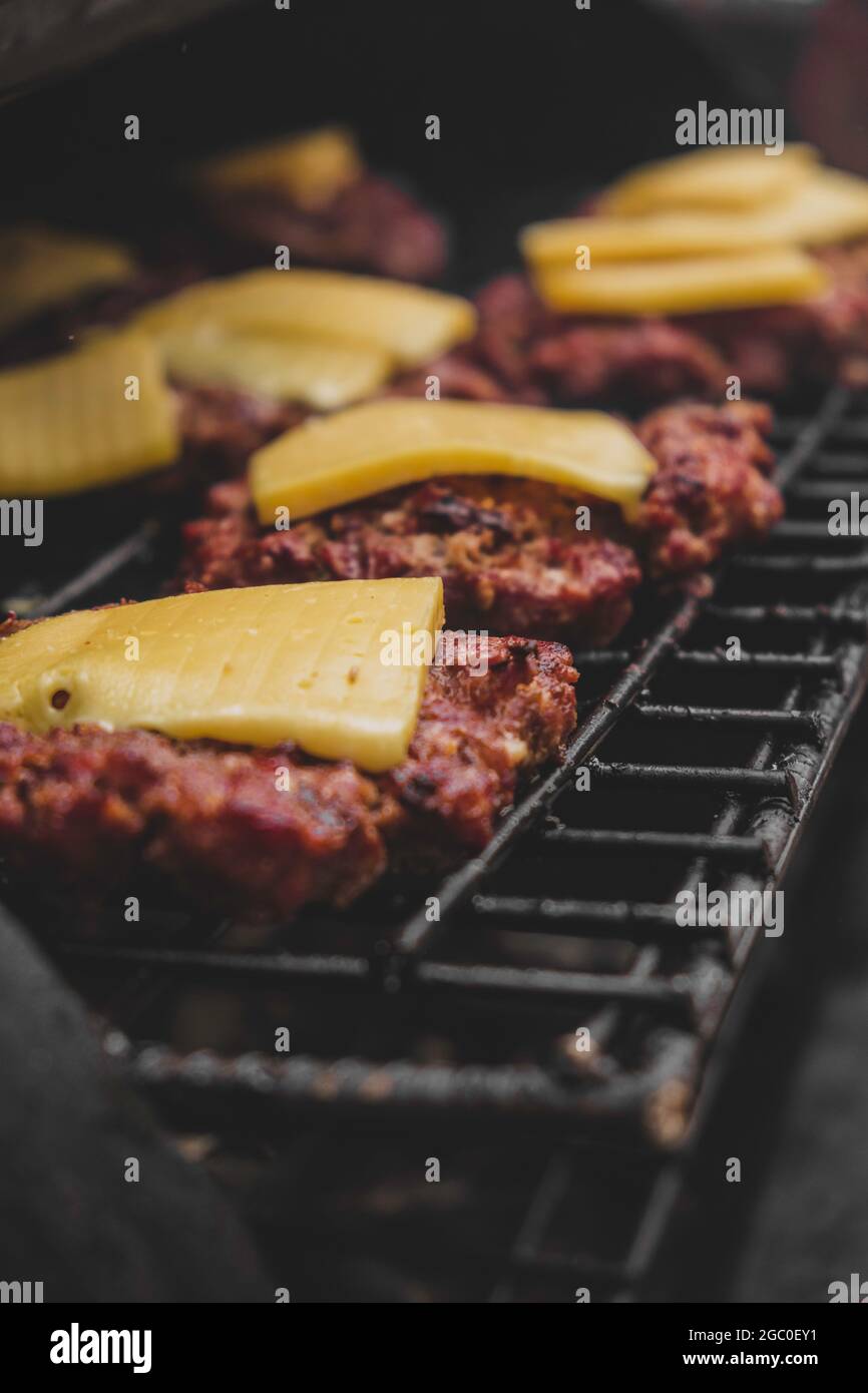 Charcoal bun immagini e fotografie stock ad alta risoluzione - Alamy