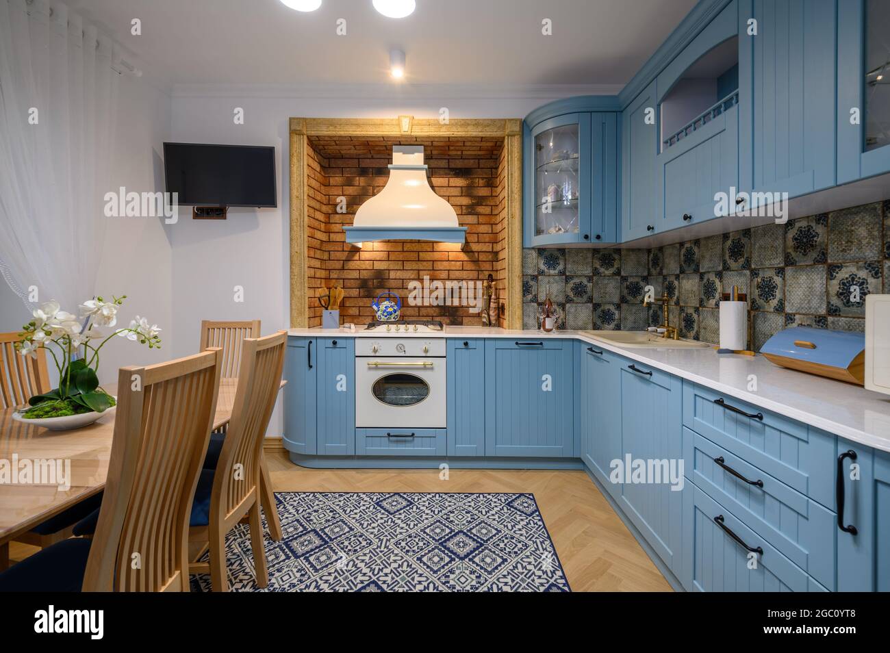 Moderna cucina classica e lussuosa e sala da pranzo Foto Stock