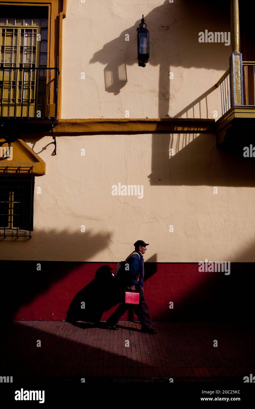 Al mattino a due passi dal centro di Bogota, Colombia Foto Stock