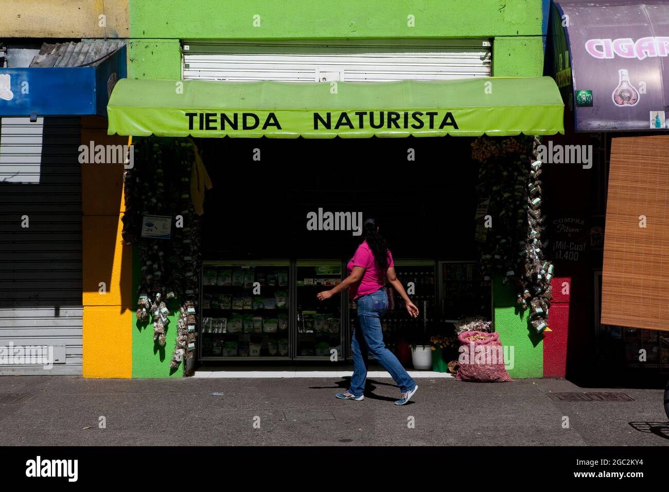 Tienda Naturista, negozio di rimedi naturali a Medellin, Colombia. Foto Stock