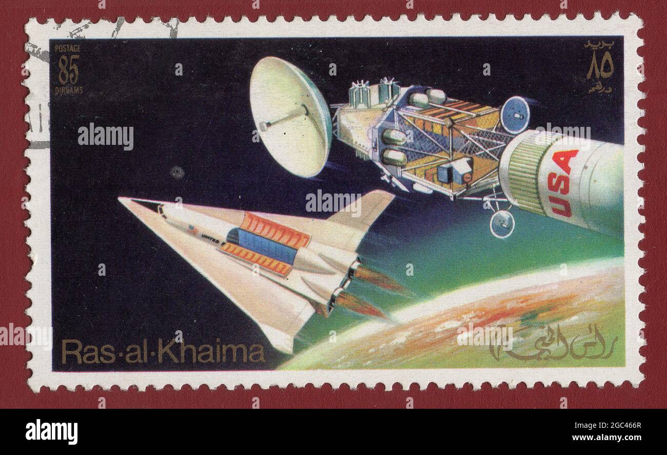 RAS al HAIMA - CIRCA 1972: Francobollo stampato in RAS al HAIMA raffigurante la missione di esplorazione spaziale statunitense, circa 1972. Foto Stock