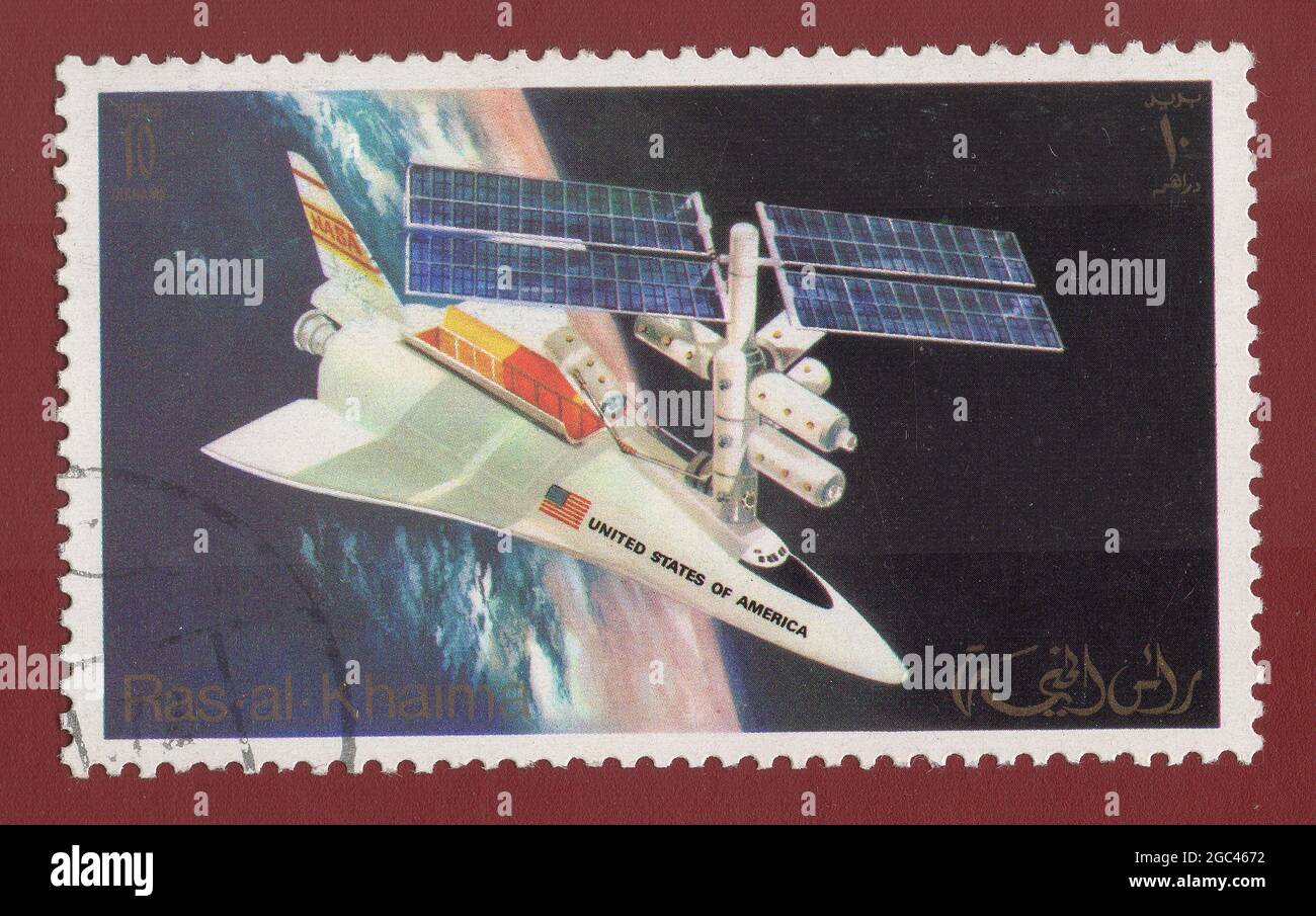 RAS al HAIMA - CIRCA 1972: Francobollo stampato in RAS al HAIMA raffigurante la missione di esplorazione spaziale statunitense, circa 1972. Foto Stock