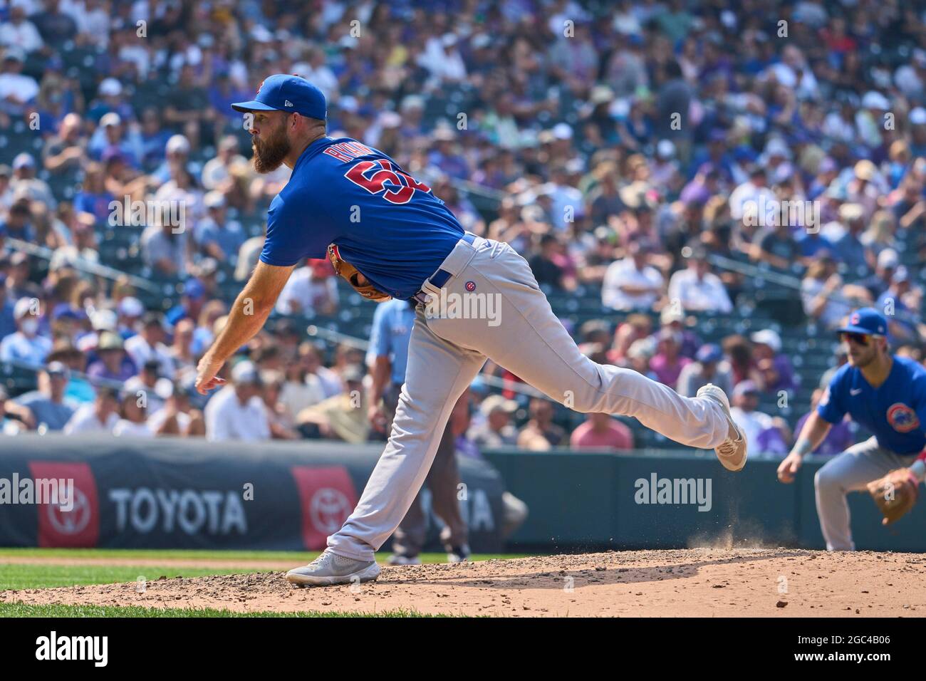 5 agosto 2021: Chicago Cubs Pitcher Kyle Ryan ((56) lancia un campo durante il gioco con Colorado Rockies tenuto a Coors Field a Denver Co. David Seelig/Cal Sport medi Foto Stock