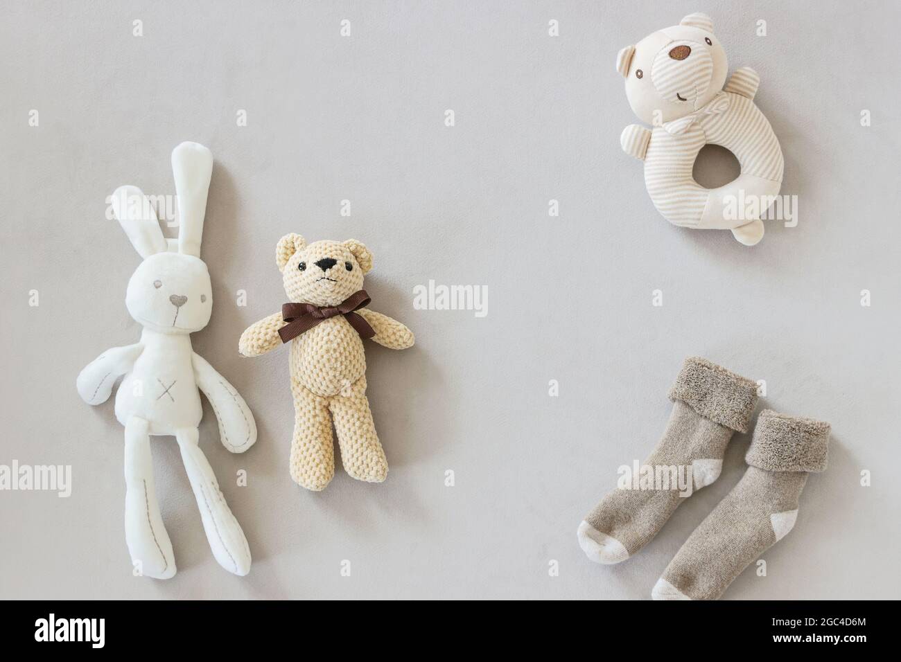 foto piatta di carino accessori per neonati e giocattoli Foto Stock