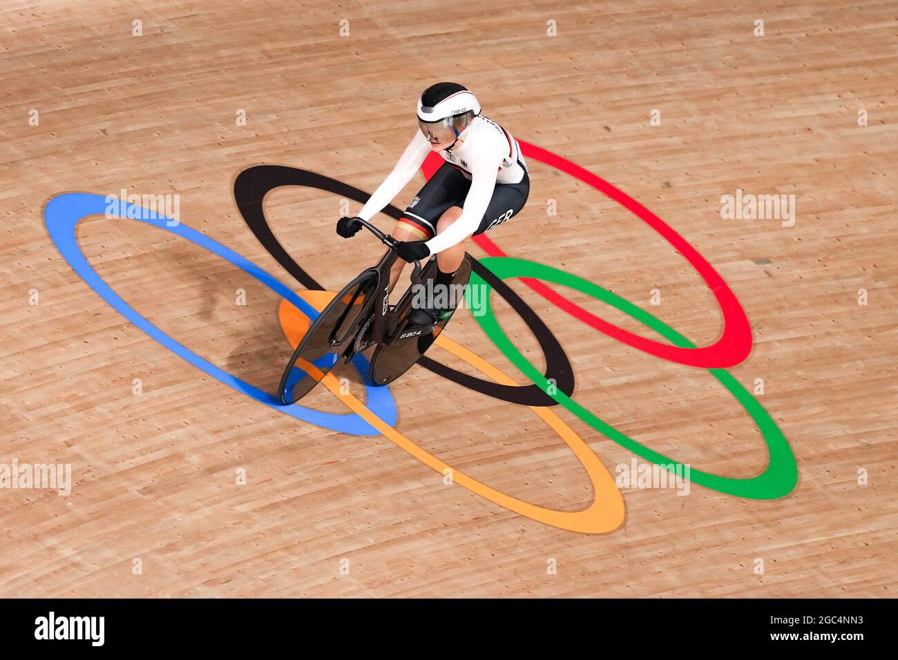 Shizuoka, Giappone. 6 agosto 2021. Emma Hinze (GER) Ciclismo : le donne che si qualificano in Sprint durante i Giochi Olimpici di Tokyo 2020 al Velodrome di Izu a Shizuoka, Giappone . Credit: Shutaro Mochizuki/AFLO/Alamy Live News Foto Stock
