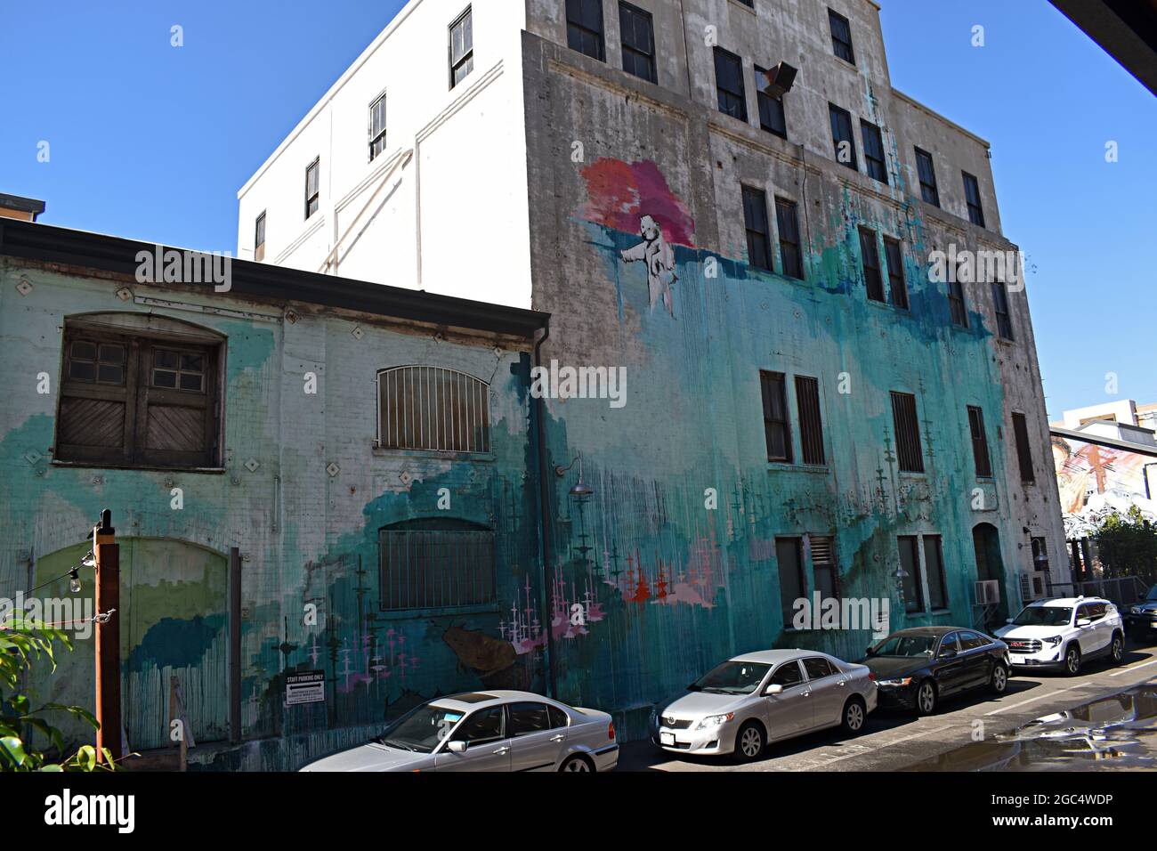 Murale di Kim West. Galleria d'arte Hauser & Wirth. Il quartiere delle Arti. Centro di Los Angeles, California, Stati Uniti Foto Stock