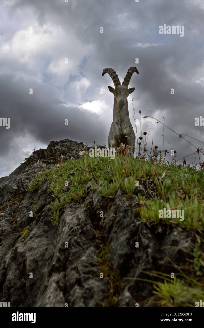 Sculture in legno a Solda (Bz), Alto Adige, Italia Foto Stock