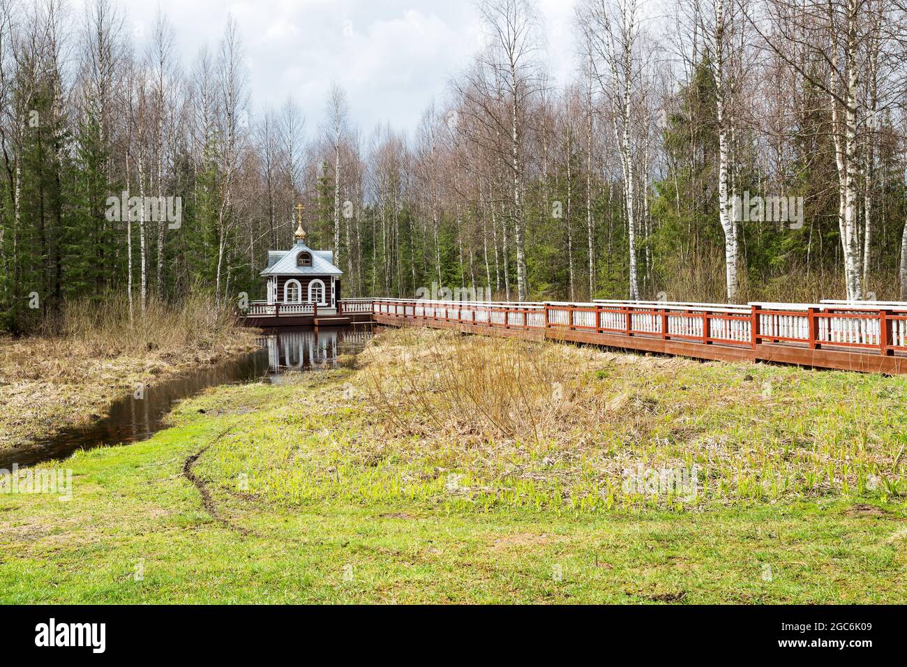 Cappella nel monastero di Olginsky sopra la sorgente del fiume Volga nella regione di Tver, Volgovernkhovye, Russia Foto Stock