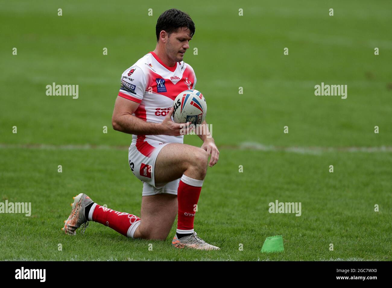 La Coote Lachlan di Saint Helens si è convertita durante la partita della Betfred Super League al Totally Wicked Stadium, St Helens. Data immagine: Sabato 7 agosto 2021. Foto Stock