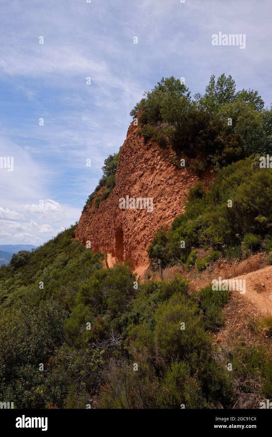 Paesaggio spetacolare di Las Medulas - Patrimonio dell'Umanità dell'UNESCO, storico sito minerario dell'oro - il più grande open-pit dell'intero Impero Romano - El Bierzo, León, SPAI Foto Stock