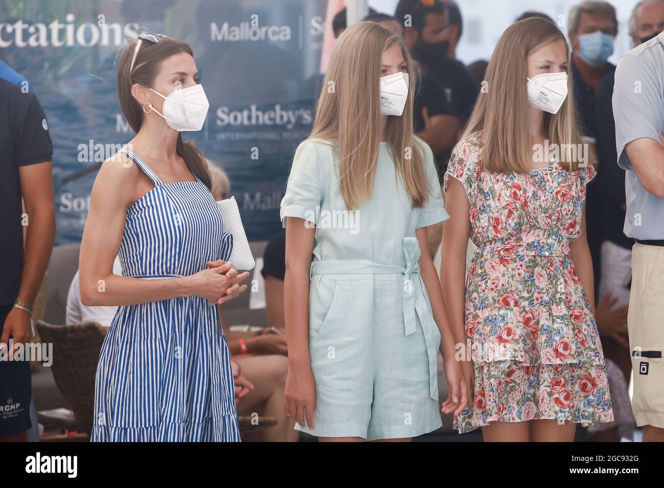 Palma, Spagna. 07 agosto 2021. **NESSUNA SPAGNA** il Re Felipe VI di Spagna, la Regina Letizia di Spagna, la Principessa ereditaria Leonor, la Principessa Sofia partecipano all'accoglienza e al tributo a Joan Cardona, dopo aver partecipato ai Giochi Olimpici di Tokyo 2020, vincendo una medaglia di bronzo nella classe Finn, Durante la 39° Coppa del mondo di vela Copa del Rey Mapfre - 6° giorno al Real Club Nautico il 7 agosto 2021 a Palma, Spagna. Credit: Jimmy Olsen/Media Punch/Alamy Live News Foto Stock