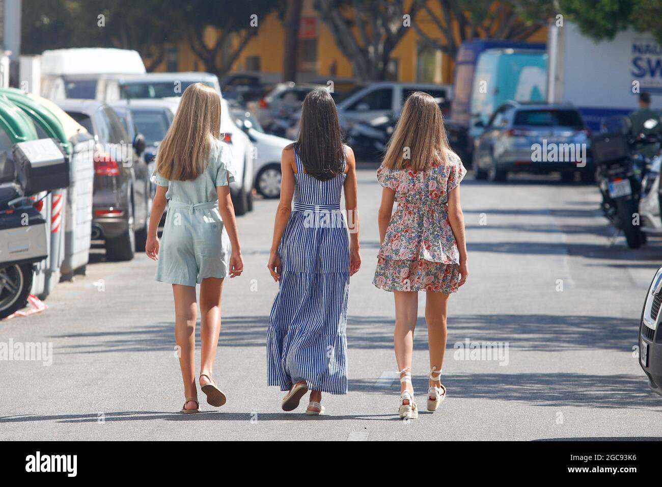 Palma, Spagna. 07 agosto 2021. **NESSUNA SPAGNA** il Re Felipe VI di Spagna, la Regina Letizia di Spagna, la Principessa ereditaria Leonor, la Principessa Sofia partecipano all'accoglienza e al tributo a Joan Cardona, dopo aver partecipato ai Giochi Olimpici di Tokyo 2020, vincendo una medaglia di bronzo nella classe Finn, Durante la 39° Coppa del mondo di vela Copa del Rey Mapfre - 6° giorno al Real Club Nautico il 7 agosto 2021 a Palma, Spagna. Credit: Jimmy Olsen/Media Punch/Alamy Live News Foto Stock