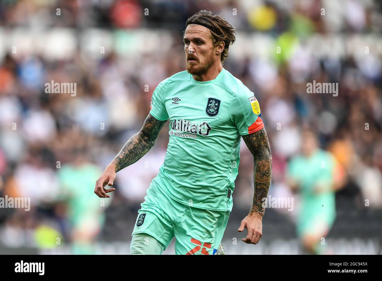 DERBY, REGNO UNITO. 7 AGOSTO Danny Ward di Huddersfield durante la partita del campionato Sky Bet tra Derby County e Huddersfield Town al Pride Park, Derby sabato 7 agosto 2021. (Credit: Jon Hobley | MI News) Credit: MI News & Sport /Alamy Live News Foto Stock