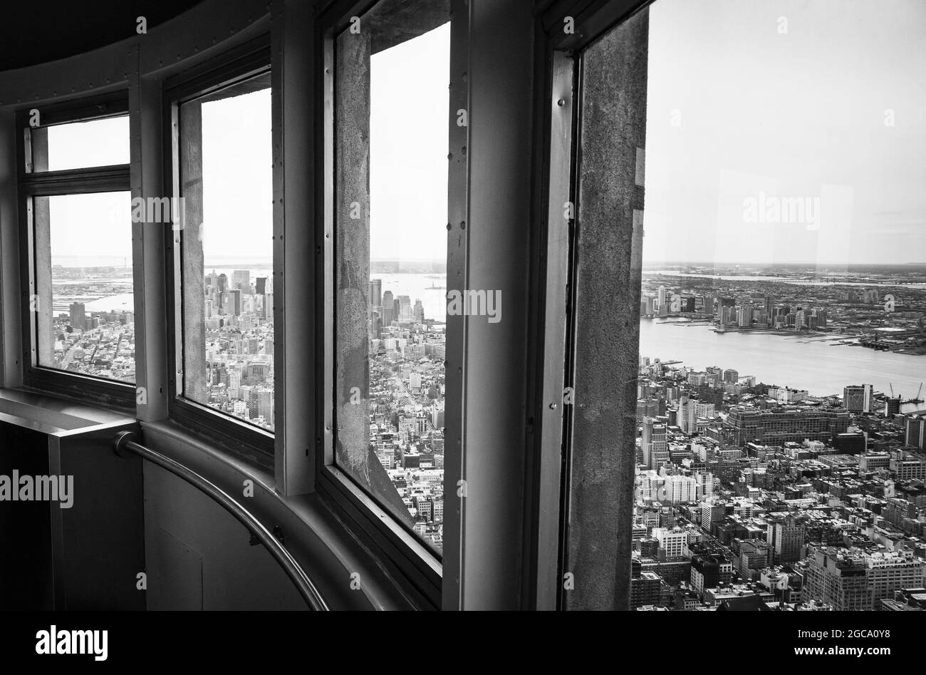 Terrazza panoramica al 102o piano, Empire state Building, New York City, NY, USA. Foto Stock