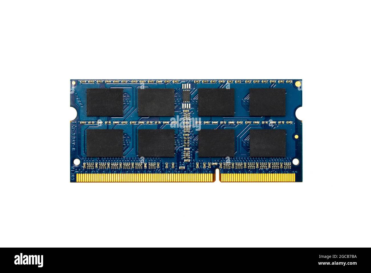 Immagine di una memoria RAM su sfondo bianco. Apparecchiature e hardware per computer. Foto Stock