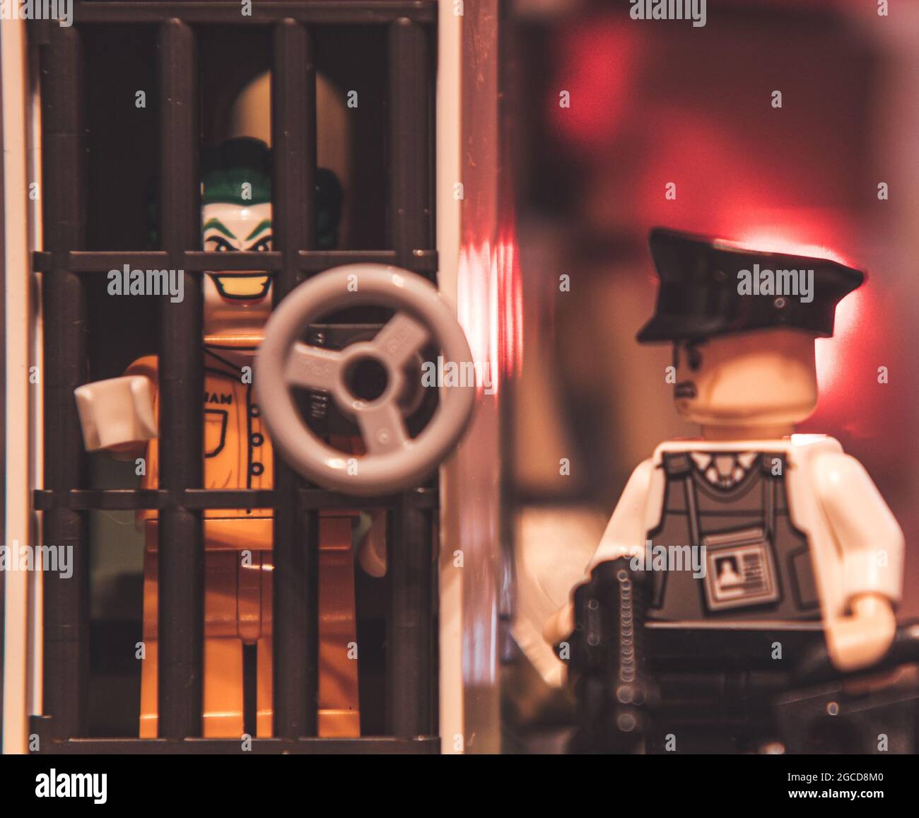 LEGO DC fumetti minidischi Joker e jail Guard Foto Stock