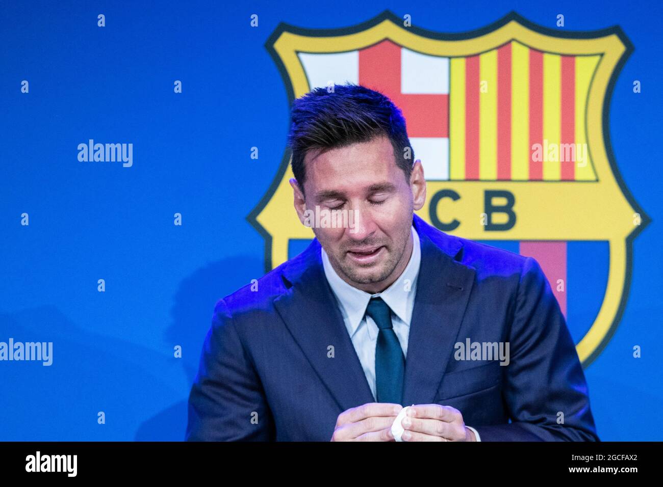 Lionel 'Leo' messi in lacrime durante la sua conferenza stampa per parlare della sua partenza dal FC Barcellona l'8 agosto 2021 allo stadio Camp Nou di Barcellona, Spagna - Foto Marc Gonzalez Aloma / Spagna DPPI / DPPI Foto Stock