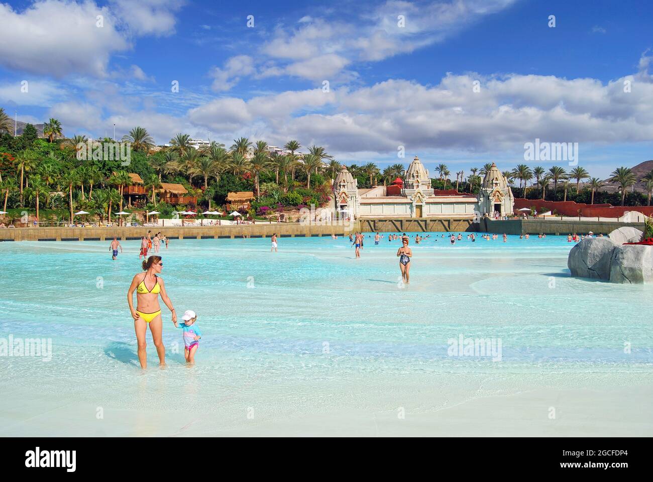 Palazzo d'onda, Siam Park Water Kingdom Theme Park, Costa Adeje, Tenerife, Isole Canarie, Spagna Foto Stock