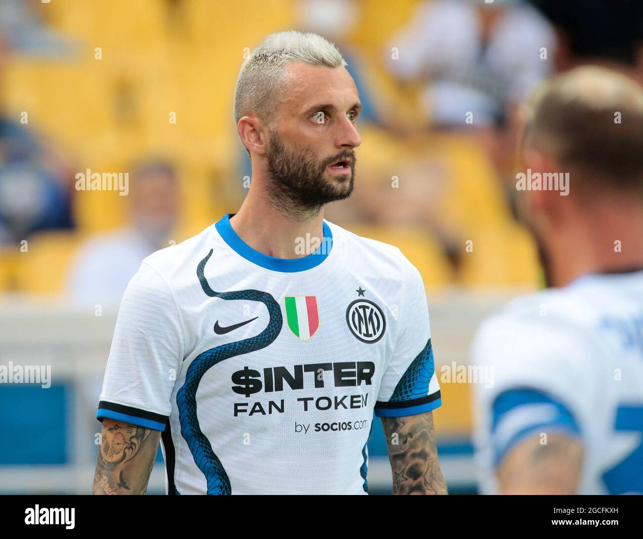 Parma, Italia. 8 agosto 2021. Marcelo Brozovic (FC Internazionale) durante la partita di calcio pre-stagione tra Parma Calcio e FC Internazionale il 8 agosto 2021 allo stadio Ennio Tardini di Parma - Foto Nderim Kaceli Credit: Independent Photo Agency/Alamy Live News Foto Stock