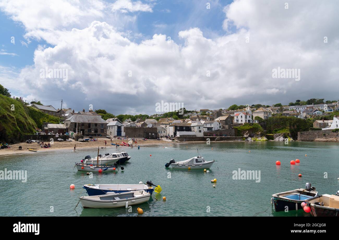 Porto di Gorran Haven vicino a Mevagissey Cornovaglia bellissimo villaggio sulla costa della Cornovaglia sud-ovest Inghilterra Regno Unito Foto Stock