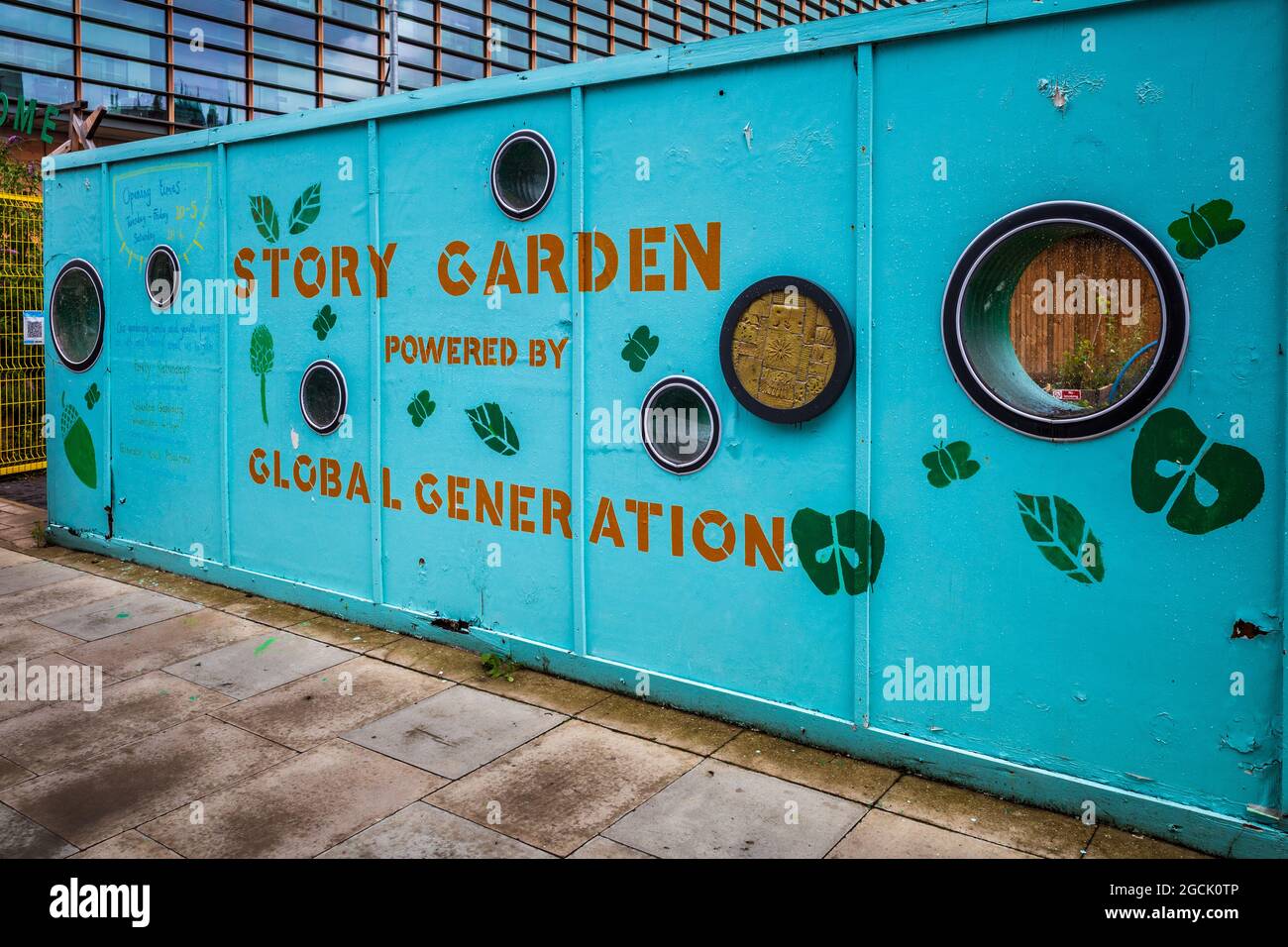 Story Garden London - un giardino comunitario temporaneo situato a Somers Town Kings Cross tra la British Library e il Francis Crick Institute. Foto Stock