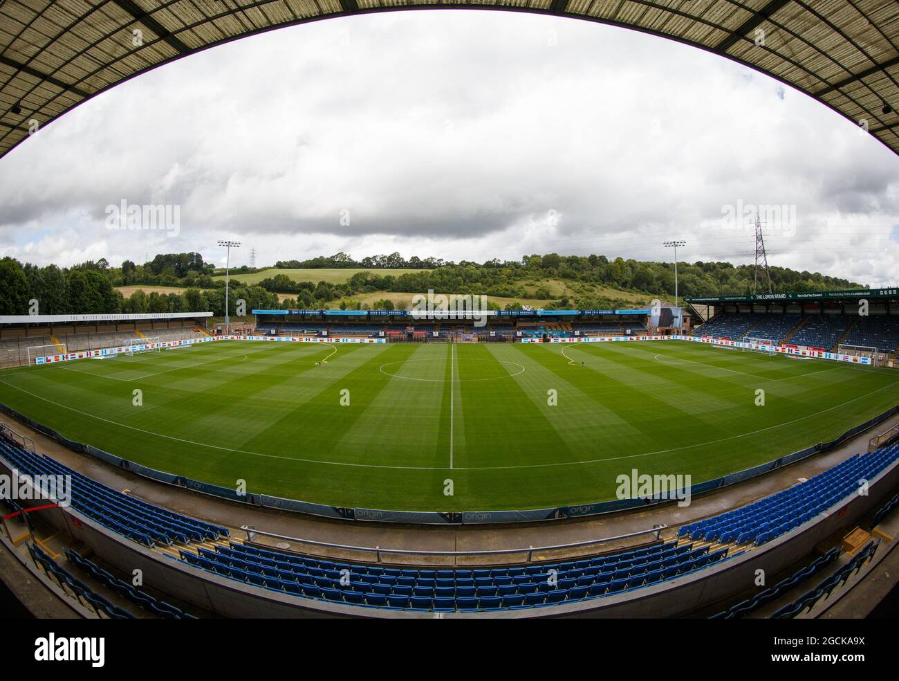 High Wycombe, Regno Unito. 07 agosto 2021. Stadio pre match durante la partita Sky Bet League 1 tra Wycombe Wanderers e Acccrington Stanley ad Adams Park, High Wycombe, Inghilterra, il 7 agosto 2021. Foto di Andy Rowland. Credit: Prime Media Images/Alamy Live News Foto Stock