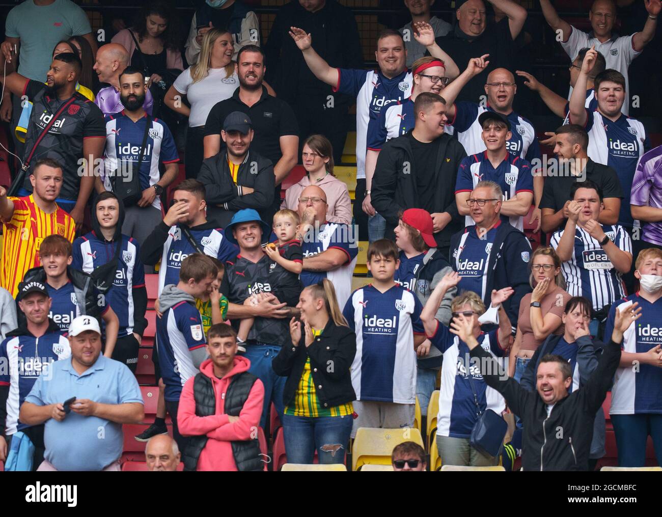 Watford, Regno Unito. 24 luglio 2021. WBA Supporters durante la partita di pre-stagione 2021/22 tra Watford e West Bromwich Albion a Vicarage Road, Watford, Inghilterra, il 24 luglio 2021. Foto di Andy Rowland. Credit: Prime Media Images/Alamy Live News Foto Stock