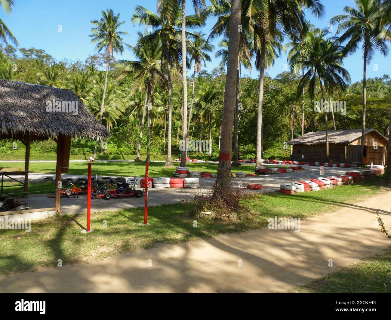 Luogo sportivo con un po 'di corsa per divertirsi vicino a Puerto Galera sulle Filippine 5.2.2013 Foto Stock