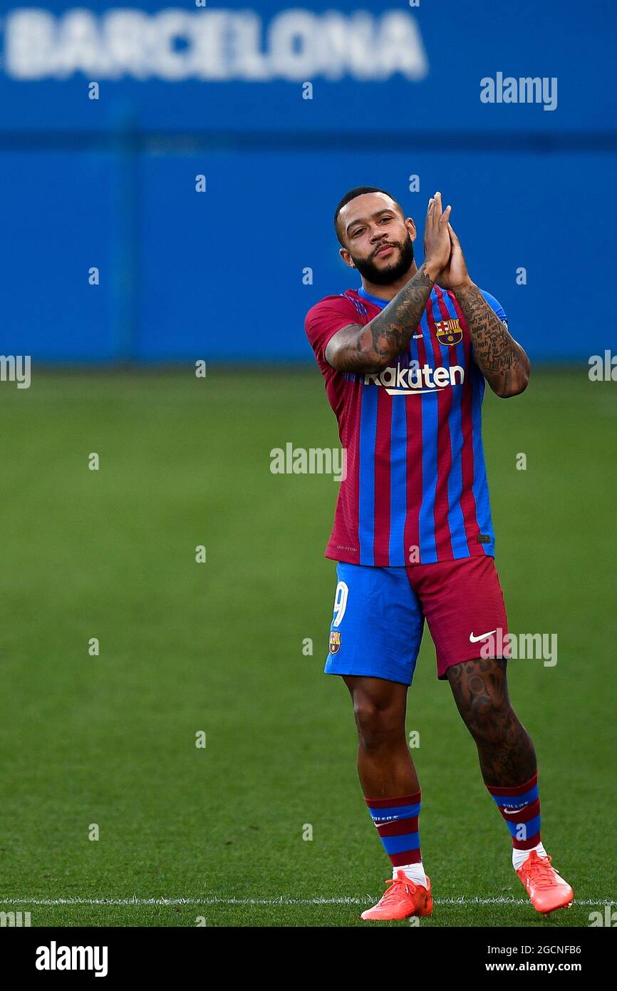 Sant Joan Despi, Spagna. 08 agosto 2021. Memphis Depay del FC Barcelona gesta prima della partita di calcio pre-stagione tra il FC Barcelona e il Juventus FC. Il FC Barcelona ha vinto nel 3-0 il Juventus FC. Credit: Nicolò campo/Alamy Live News Foto Stock