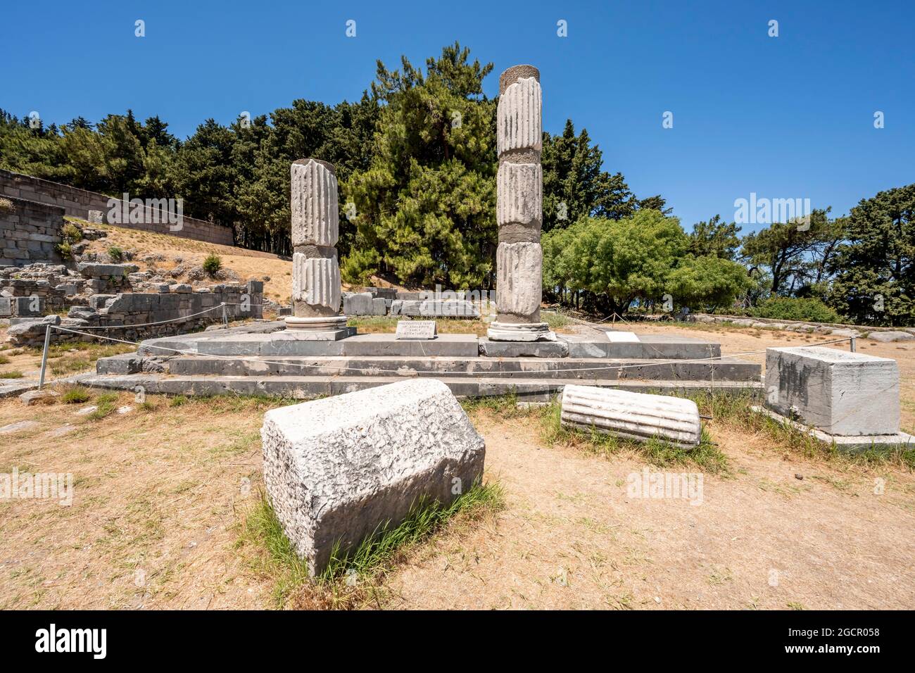 Colonne romane, rovine del tempio romano di guarigione Asklepieion, Kos, Dodecanese, Grecia Foto Stock