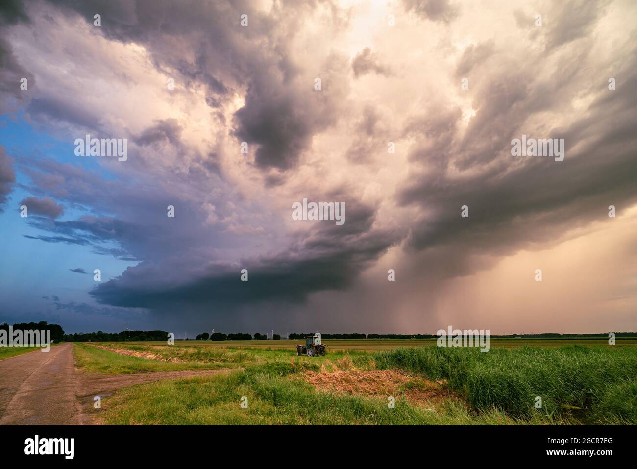 Corrente ascensionale temporalesca immagini e fotografie stock ad alta