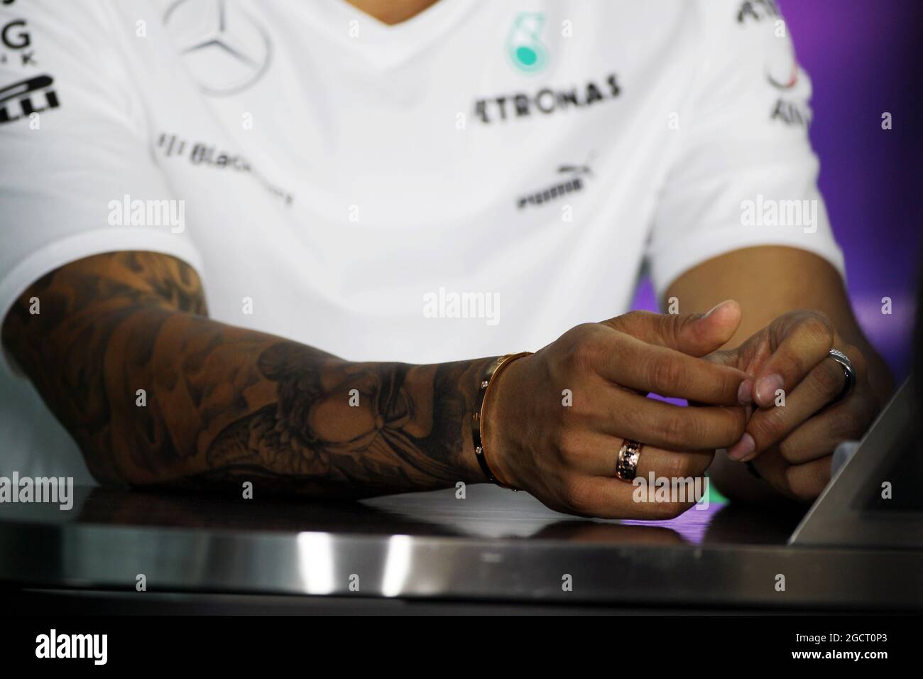 Lewis Hamilton (GBR) Mercedes AMG F1 alla conferenza stampa della FIA. Gran Premio d'Australia, giovedì 14 marzo 2013. Albert Park, Melbourne, Australia. Foto Stock