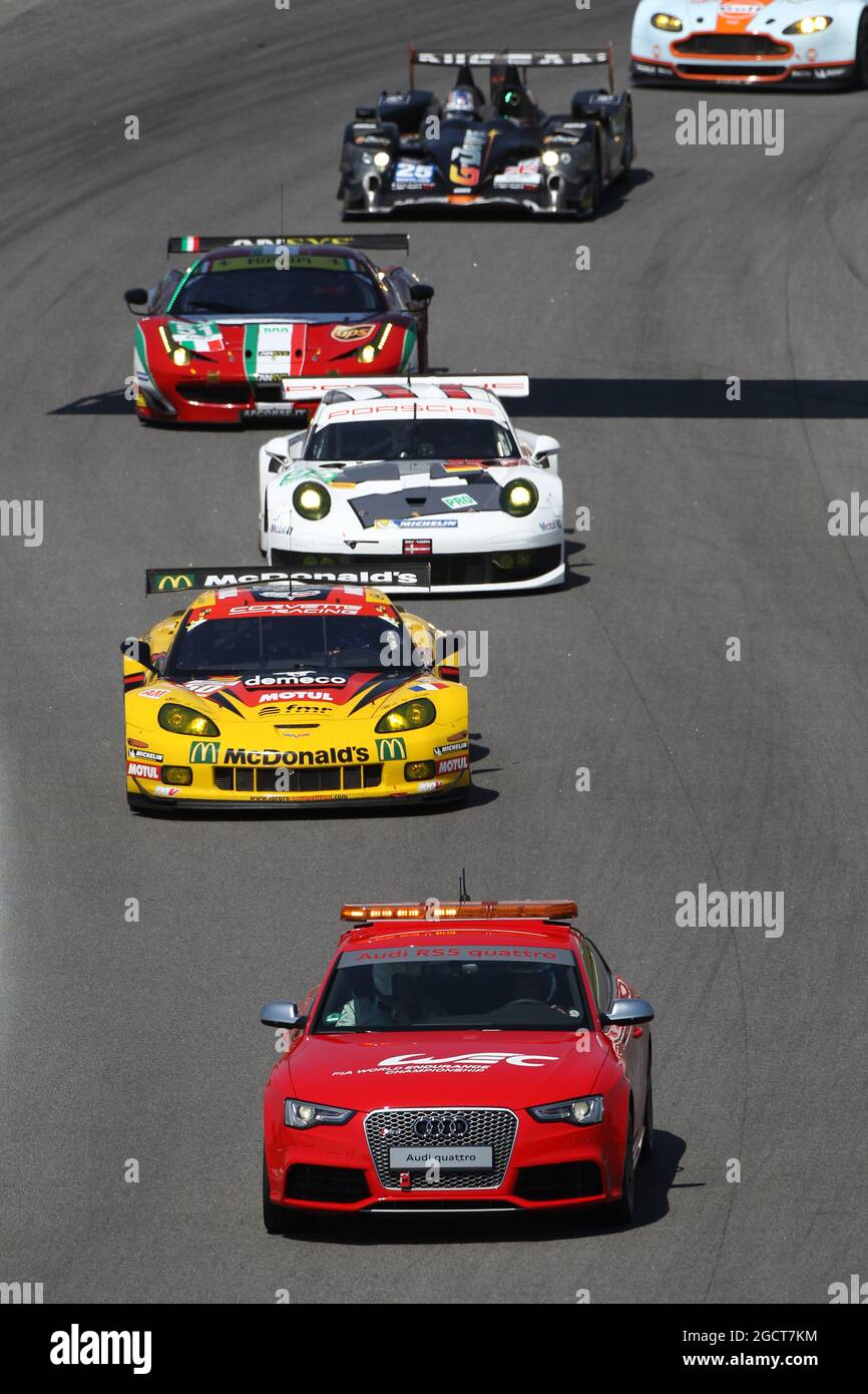 Patrick Bornhauser, Julien Canal, Fernando Rees, Chevrolet Corvette C6-ZR1 dietro la Safety Car. Campionato Mondiale FIA Endurance, turno 4, domenica 1 settembre 2013. San Paolo, Brasile. Foto Stock