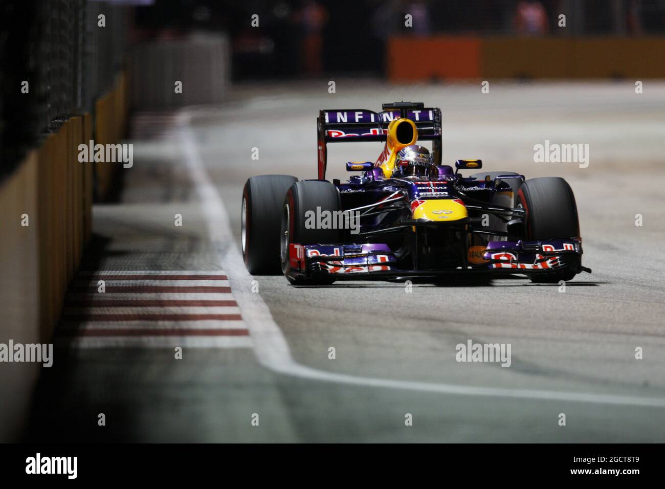 Sebastian Vettel (GER) Red Bull Racing RB9. Gran Premio di Singapore, domenica 22 settembre 2013. Circuito Marina Bay Street, Singapore. Foto Stock