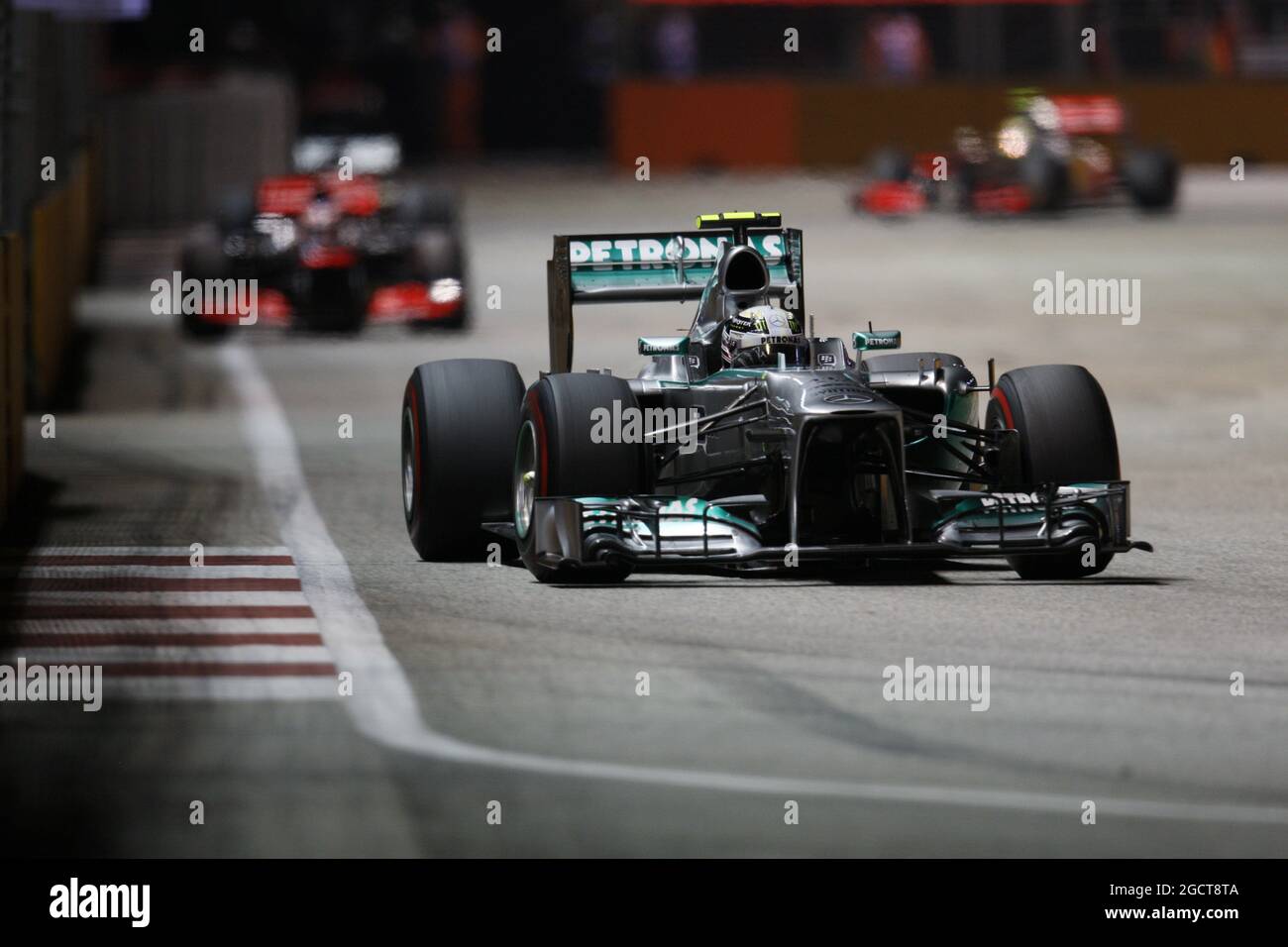 Lewis Hamilton (GBR) Mercedes AMG F1 W04. Gran Premio di Singapore, domenica 22 settembre 2013. Circuito Marina Bay Street, Singapore. Foto Stock