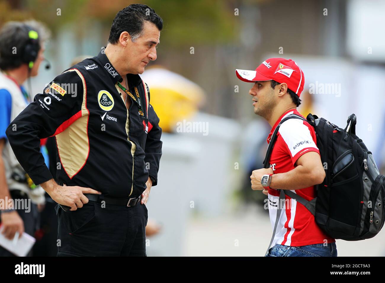 Felipe massa (BRA) Ferrari con Federico Gastaldi (ARG) Lotus F1 Team Direttore commerciale. Gran Premio di Corea, domenica 6 ottobre 2013. Yeongam, Corea del Sud. Foto Stock