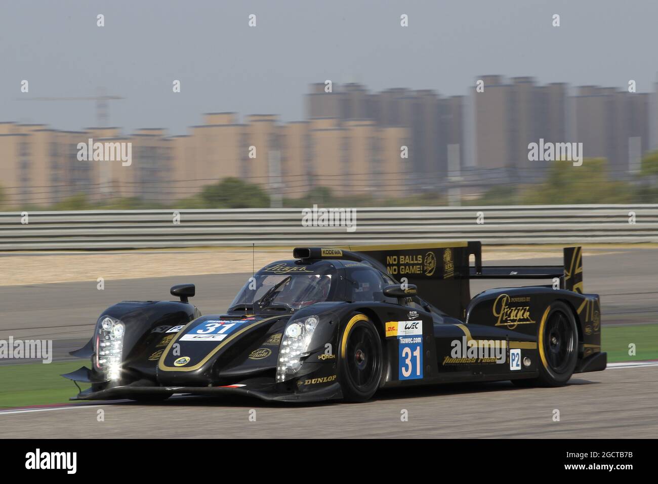 Kevin Weeda (USA) / Vitantonio Liuzzi (ITA) / Christophe Bouchut (fra) Lotus T128. Campionato Mondiale FIA Endurance, turno 7, venerdì 8 novembre 2013. Shanghai, Cina. Foto Stock