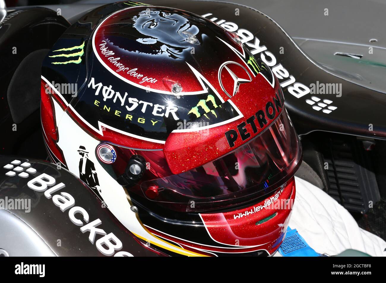 Il casco a tema Michael Jackson di Lewis Hamilton (GBR) Mercedes AMG F1  W04. Gran Premio degli Stati Uniti, venerdì 15 novembre 2013. Circuito  delle Americhe, Austin, Texas, USA Foto stock - Alamy