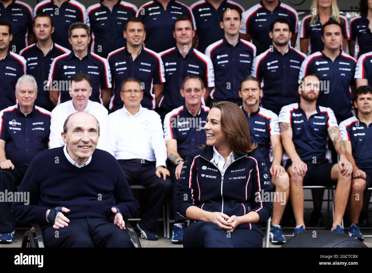 (Da L a R): Frank Williams (GBR) Williams Team Owner e Claire Williams (GBR) Williams Vice Team Principal in una fotografia di squadra. Gran Premio del Brasile, sabato 23 novembre 2012. San Paolo, Brasile. Foto Stock