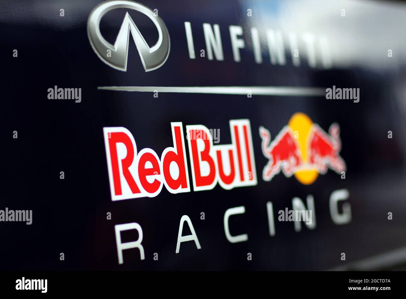 Logo Red Bull Racing. Test di Formula uno, giorno due, mercoledì 29 gennaio 2014. Jerez, Spagna. Foto Stock