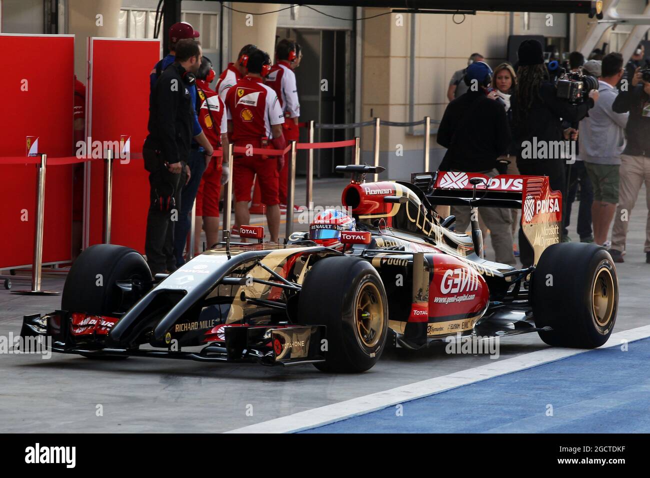 Romain Grosjean (fra) Lotus F1 E22. Formula uno Test, Bahrain Test One, Day One, mercoledì 19 febbraio 2014. Sakhir, Bahrein. Foto Stock
