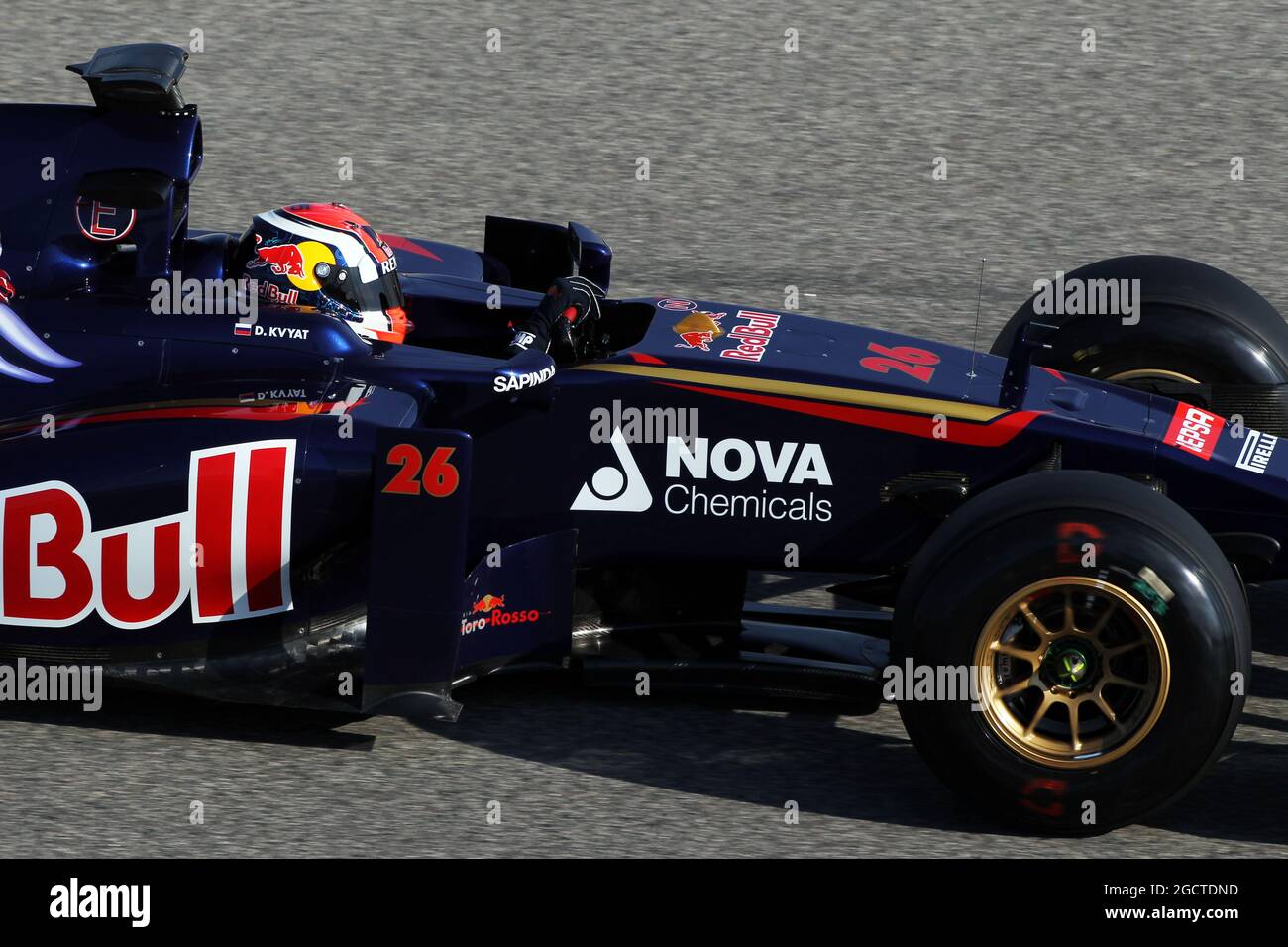 Daniil Kvyat (RUS) Scuderia Toro Rosso STR9. Formula uno Test, Bahrain Test One, Day One, mercoledì 19 febbraio 2014. Sakhir, Bahrein. Foto Stock