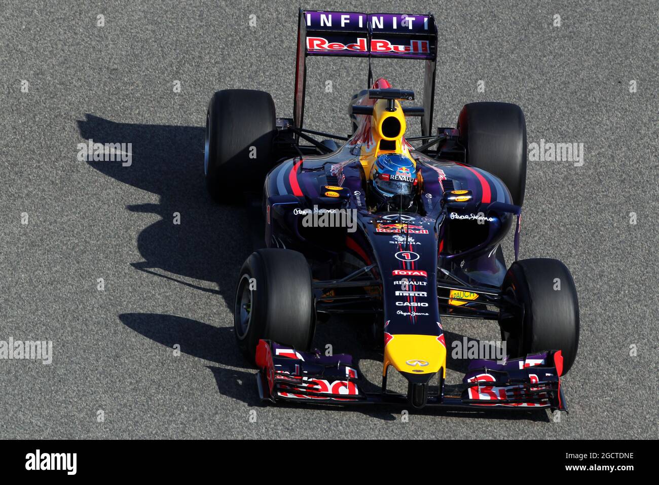 Sebastian Vettel (GER) Red Bull Racing RB10. Formula uno Test, Bahrain Test One, Day One, mercoledì 19 febbraio 2014. Sakhir, Bahrein. Foto Stock