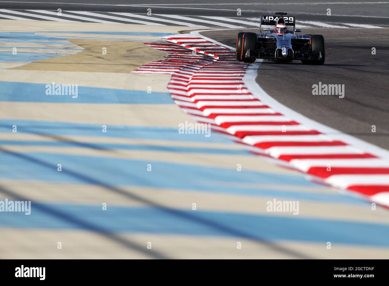 Kevin Magnussen (DEN) McLaren MP4-29. Formula uno Test, Bahrain Test One, Day One, mercoledì 19 febbraio 2014. Sakhir, Bahrein. Foto Stock