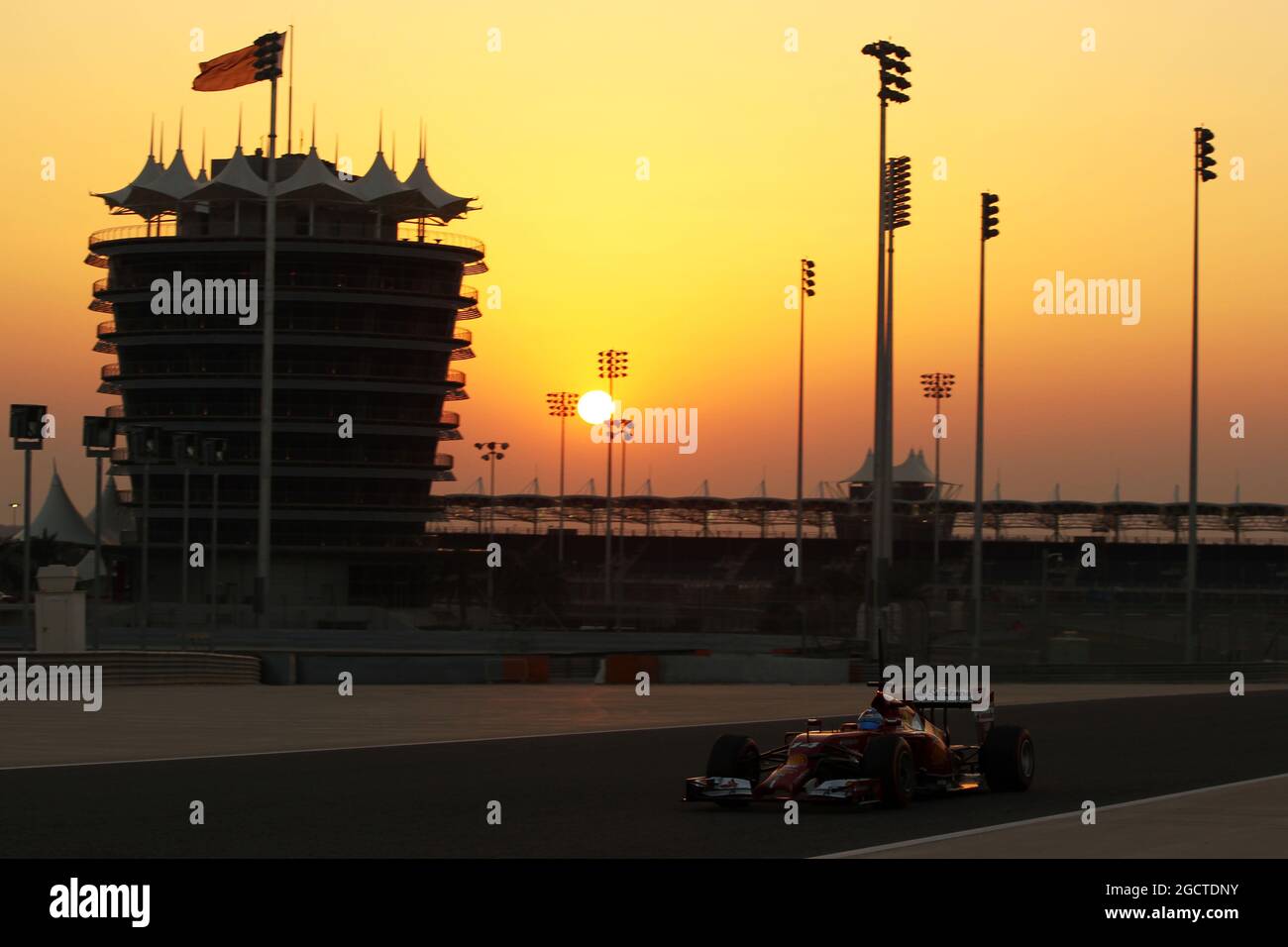 Fernando Alonso (ESP) Ferrari F14-T. Formula uno Test, Bahrain Test One, Day One, mercoledì 19 febbraio 2014. Sakhir, Bahrein. Foto Stock
