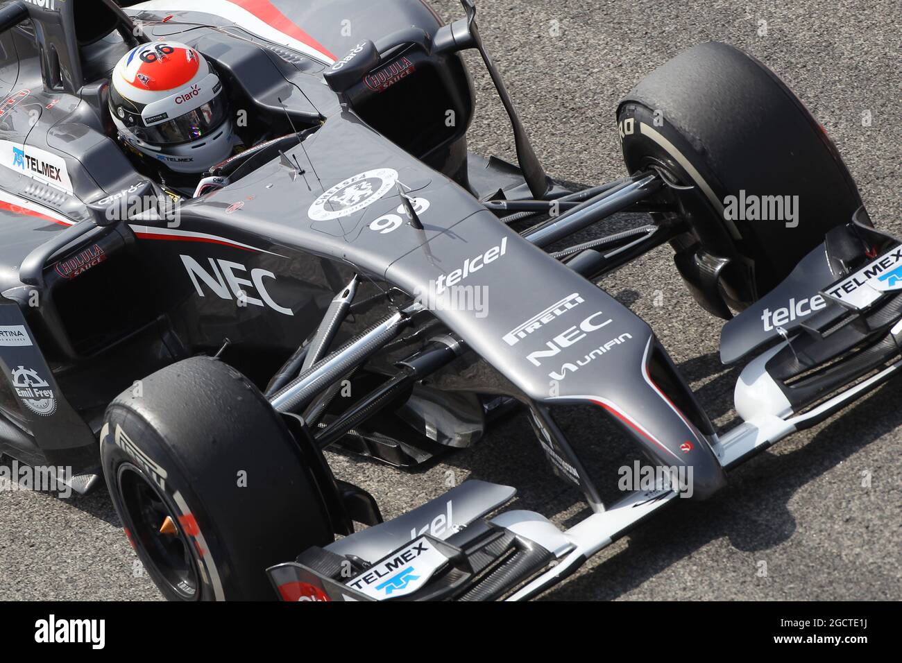 Adrian Sutil (GER) Sauber C33. Test di Formula uno, Test del Bahrain due, giorno uno, giovedì 27 febbraio 2014. Sakhir, Bahrein. Foto Stock