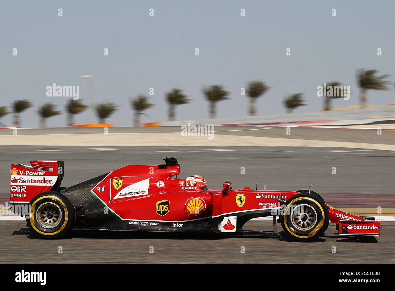 Kimi Raikkonen (fin) Ferrari F14-T. Test di Formula uno, Test Bahrain due, giorno tre, Sabato 1° match 2014. Sakhir, Bahrein. Foto Stock