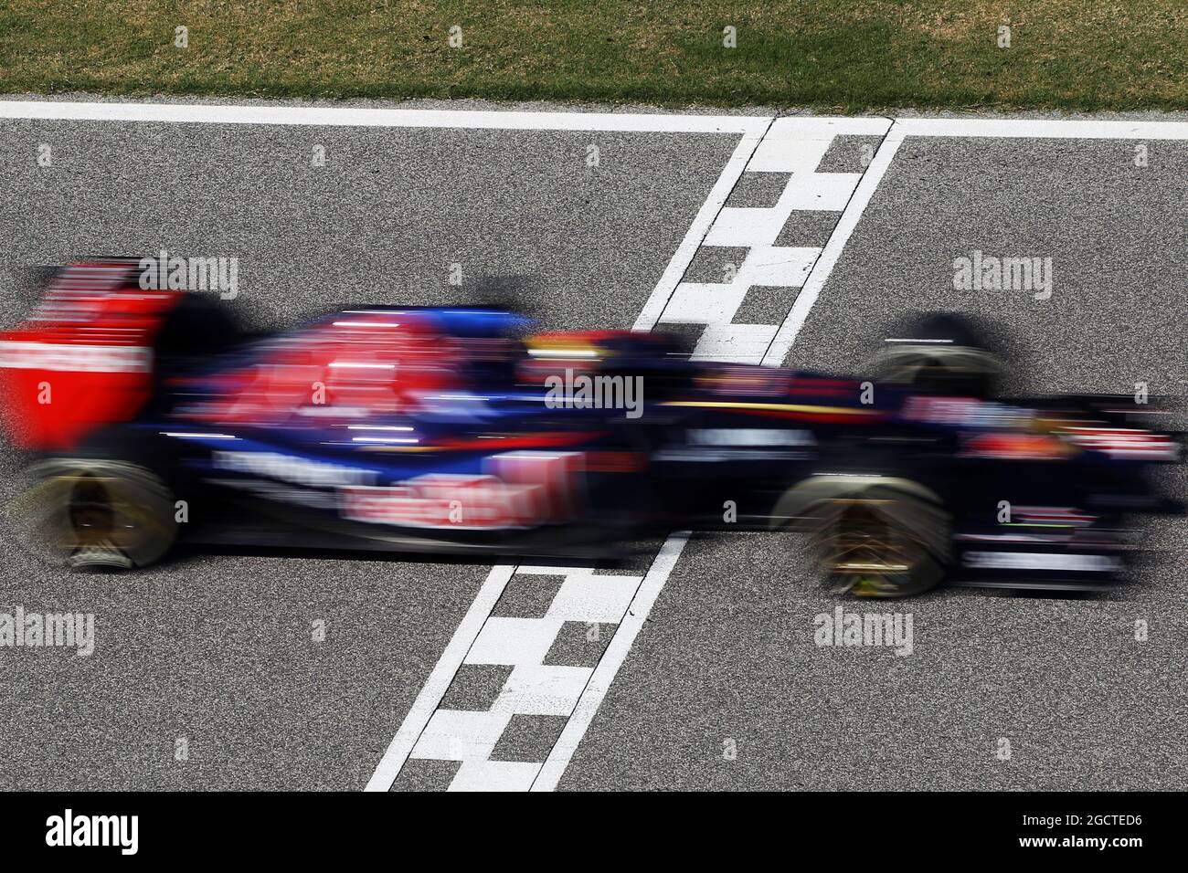 Jean-Eric Vergne (fra) Scuderia Toro Rosso STR9. Formula uno Test, Bahrain Test due, Day Four, Domenica 2 Marzo 2014. Sakhir, Bahrein. Foto Stock