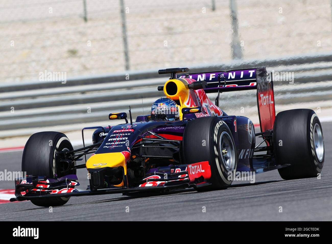 Sebastian Vettel (GER) Red Bull Racing RB10. Formula uno Test, Bahrain Test due, Day Four, Domenica 2 Marzo 2014. Sakhir, Bahrein. Foto Stock