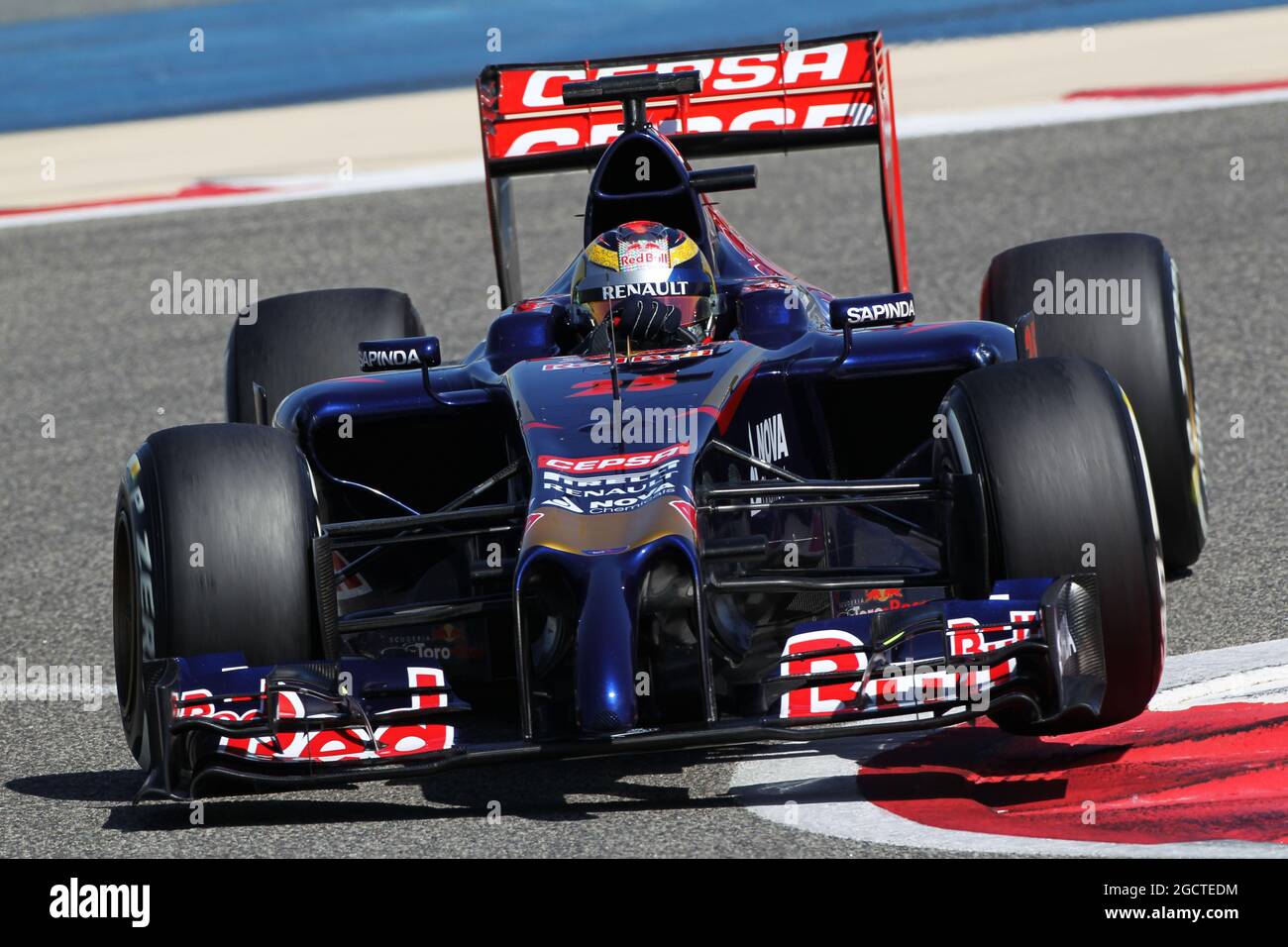 Jean-Eric Vergne (fra) Scuderia Toro Rosso STR9. Formula uno Test, Bahrain Test due, Day Four, Domenica 2 Marzo 2014. Sakhir, Bahrein. Foto Stock